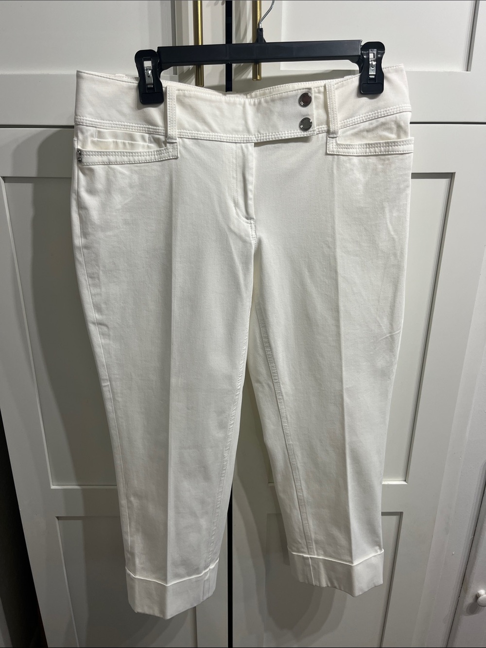 White House Black Market Women's White Cropped Dress Pants
